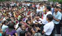 20120613-MIZZIMA-Workers-strike-from-the-Myanmar-Sunny-clothing-factory-1s1
